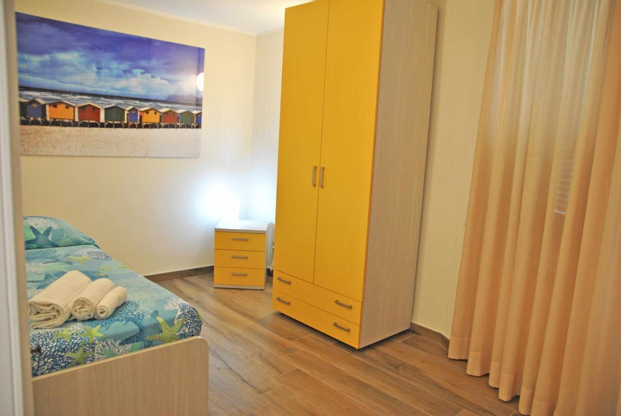 Casa Dinky Attico Con Terrazza Vista Mare Apartman Formia Kültér fotó